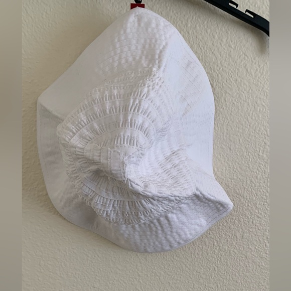 Merona Classic White Sun Hat - Picture 2 of 4